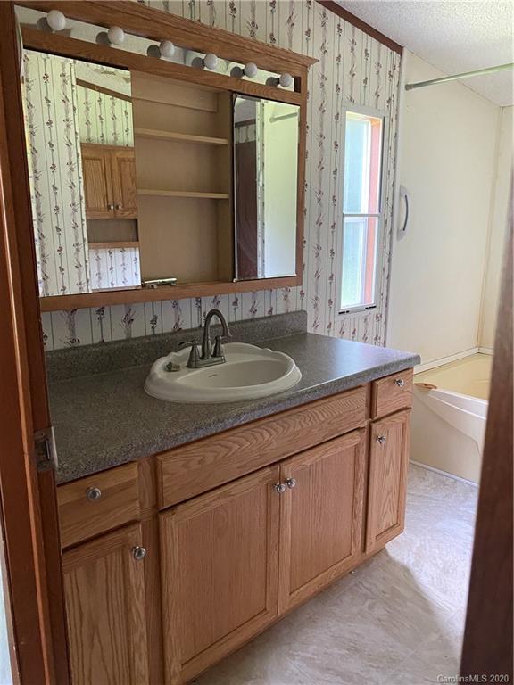 137 Walnut Road Clyde, NC 28721 - Photo 7 of 38