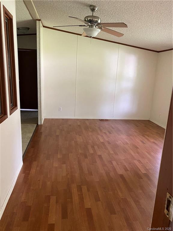 137 Walnut Road Clyde, NC 28721 - Photo 9 of 38