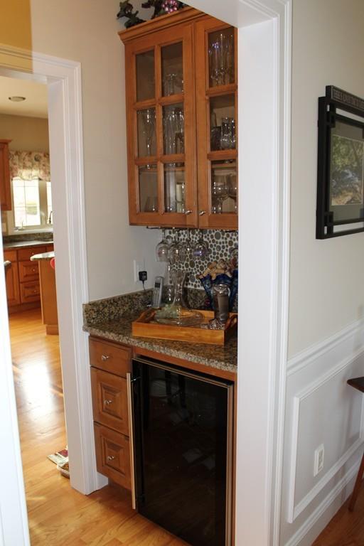 16 Whitaker Road Westfield, MA 01085 - Photo 10 of 25 Gallery Image 10