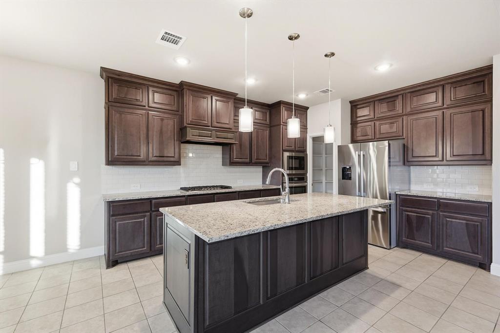 908 Guava Court Forney, TX 75126 - Photo 11 of 40