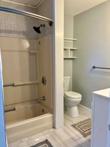 $2,500 | 52 Essex Street, Unit 2, Beverly, MA 01915