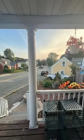 $2,500 | 52 Essex Street, Unit 2, Beverly, MA 01915