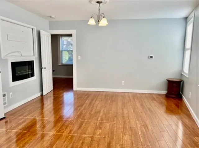 $2,500 | 52 Essex Street, Unit 2, Beverly, MA 01915