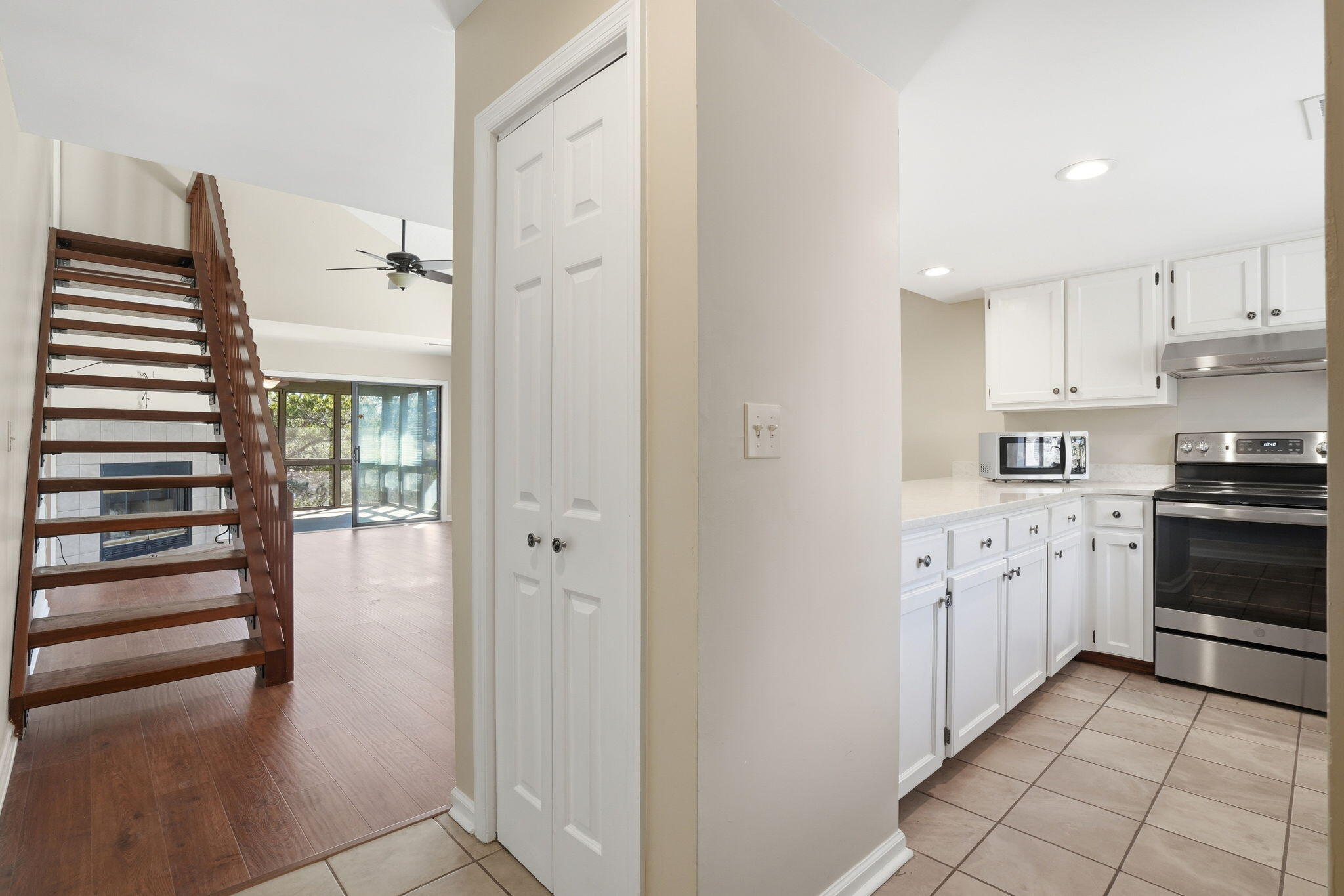 798 Summerwind Circle Edisto Island, SC 29438 - Photo 7 of 52 5-web-or-mls-004_DSC04816