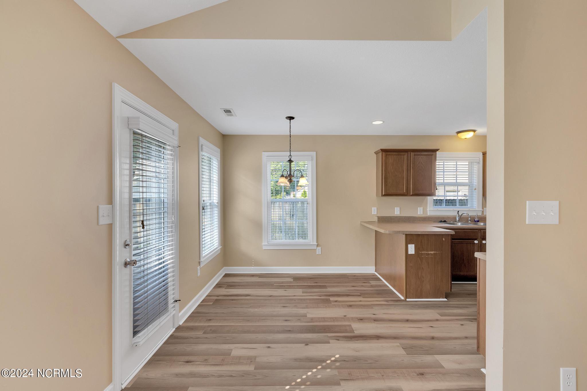 108 Burning Tree Lane Jacksonville, NC 28546 - Photo 11 of 23 IMG_7494