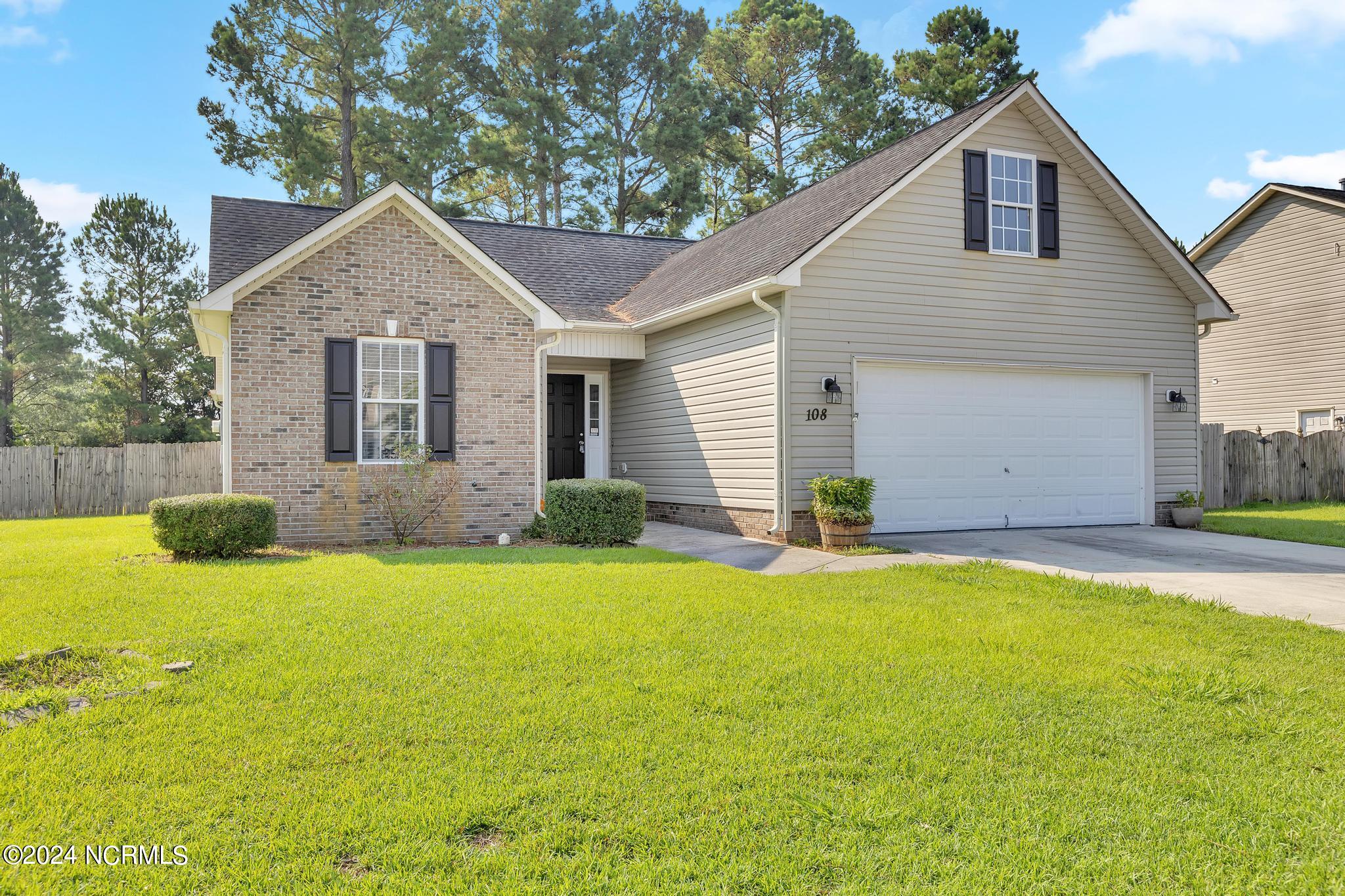 108 Burning Tree Lane Jacksonville, NC 28546 - Photo 2 of 23 IMG_7545