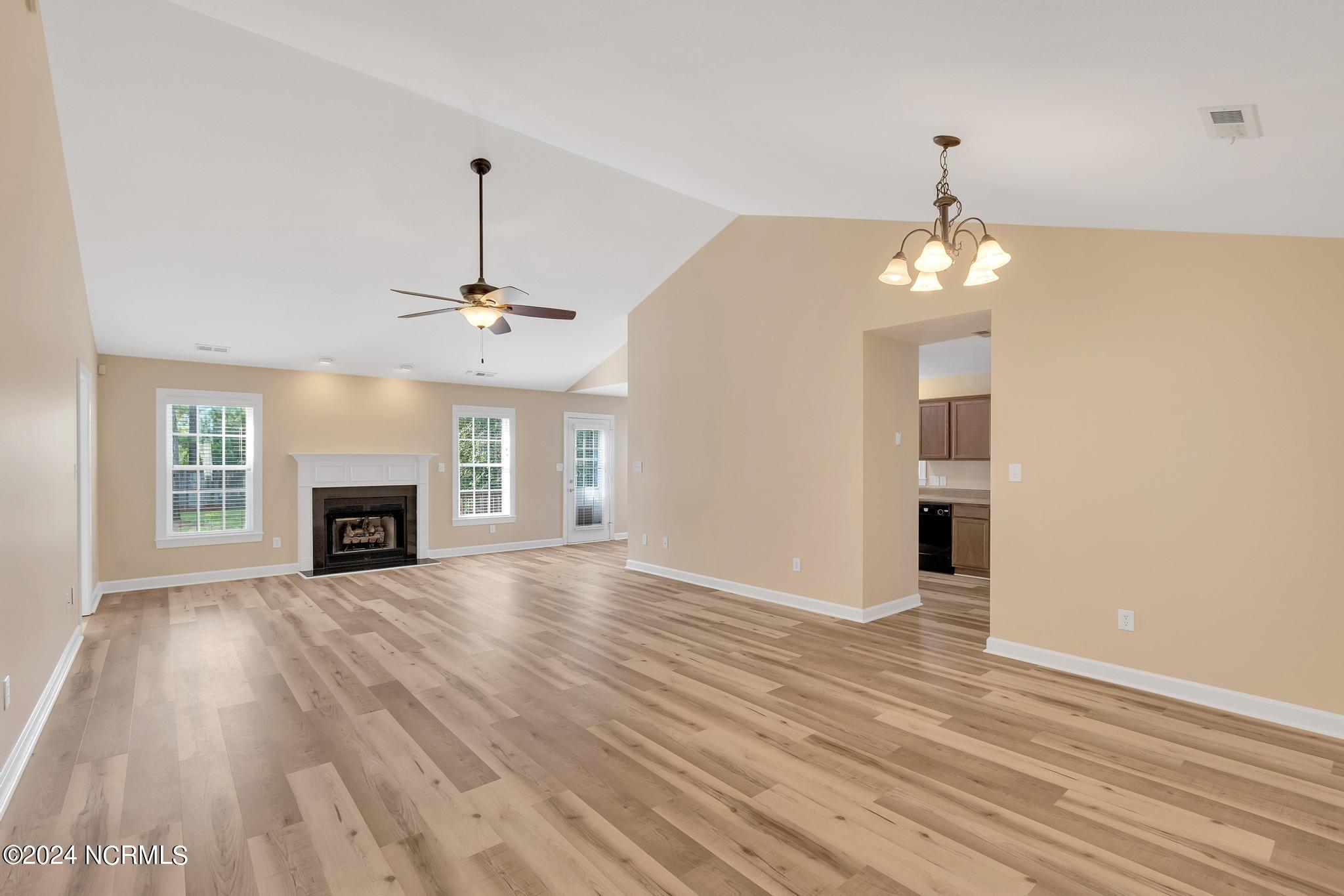 108 Burning Tree Lane Jacksonville, NC 28546 - Photo 4 of 23 IMG_7473