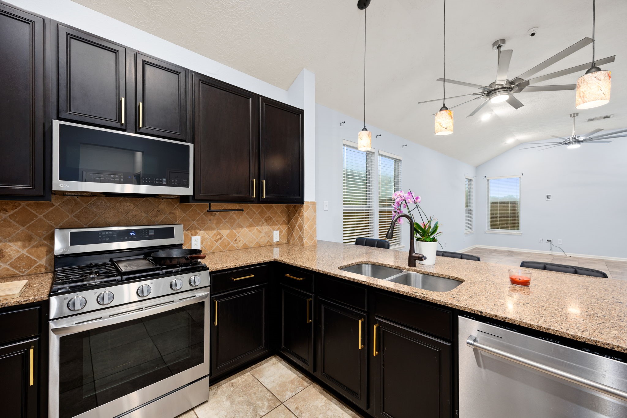 4138 Streambed Trail Houston, TX 77068 - Photo 7 of 31
