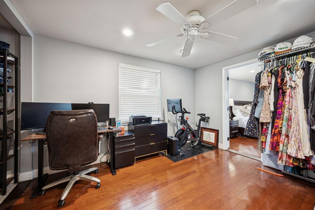 9321 Springwater Drive Dallas, TX 75228 - Photo 21 of 31