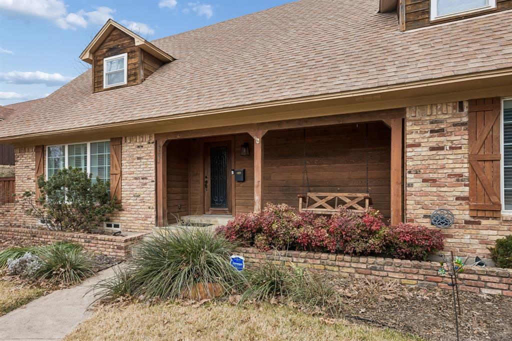 9321 Springwater Drive Dallas, TX 75228 - Photo 4 of 31