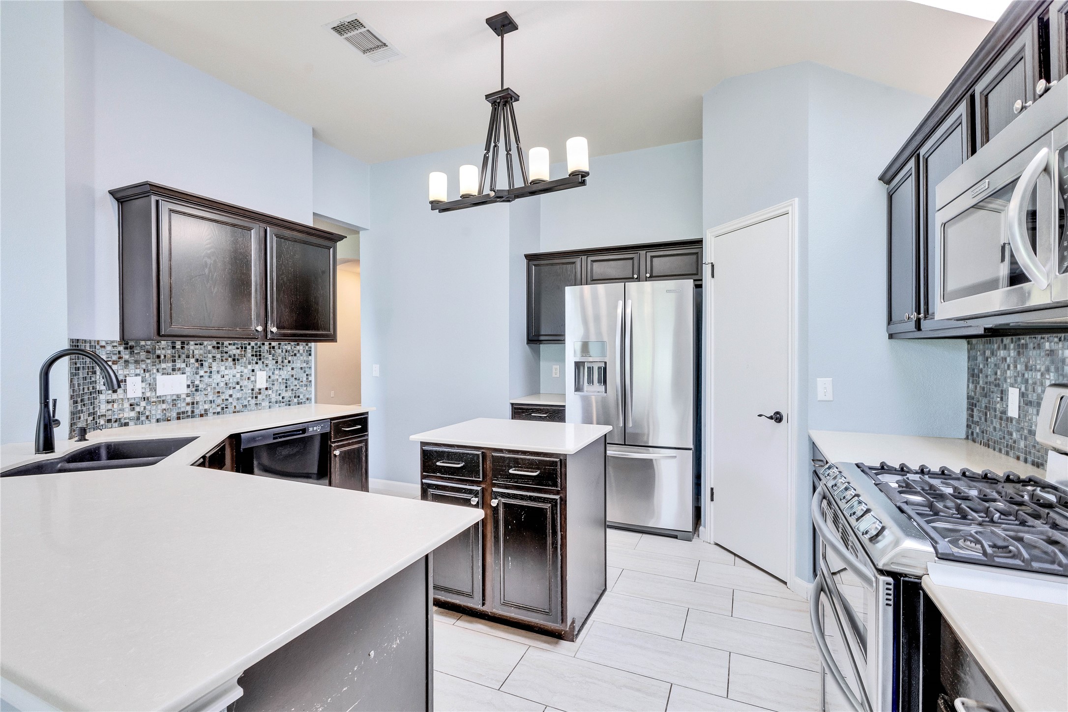 6412 Convict Hill Road Austin, TX 78749 - Photo 4 of 12