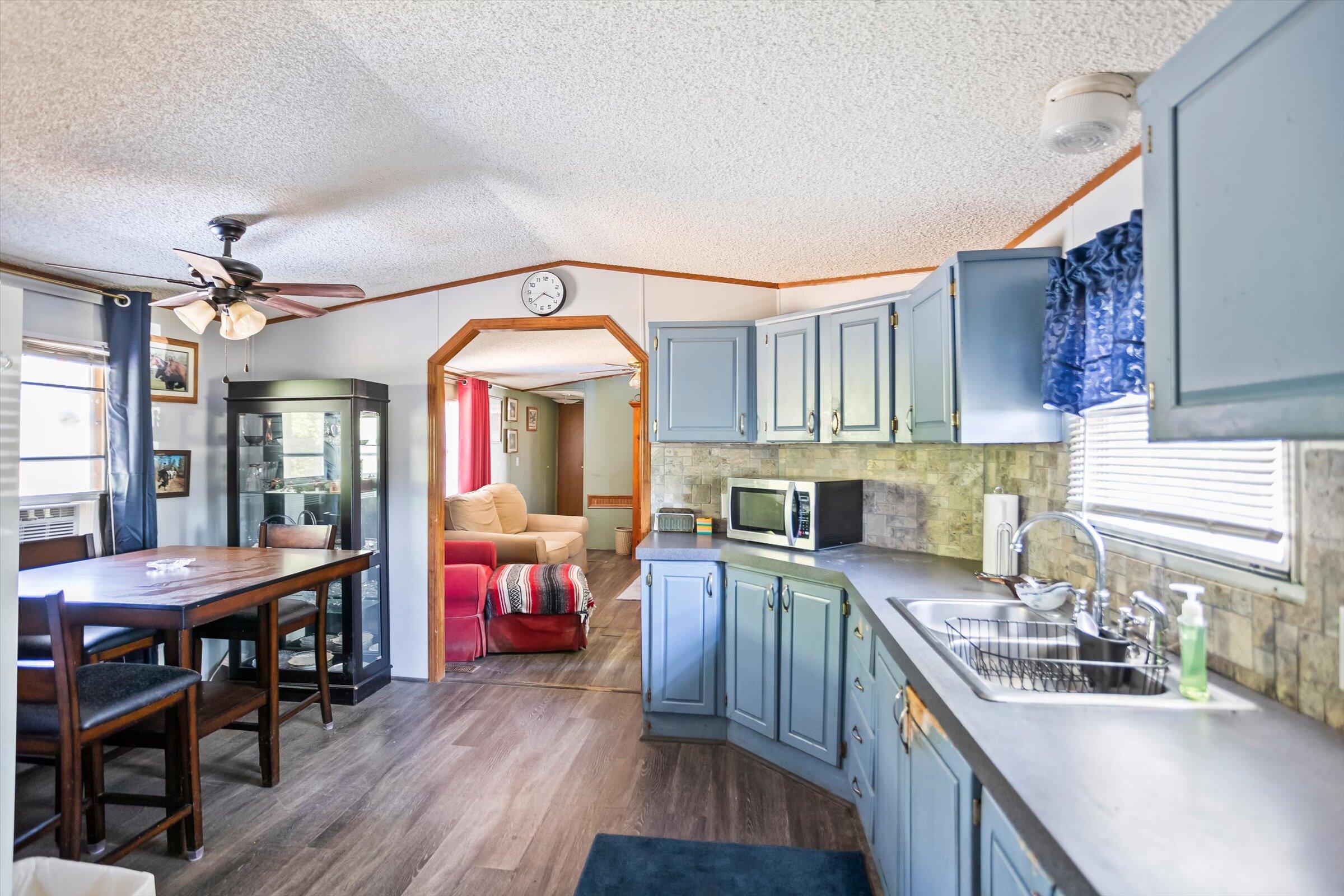 289 Beck Road Williston, SC 29853 - Photo 10 of 28