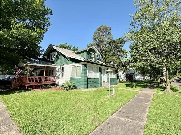 $90,000 | 201 West Walker Street, Marceline, MO 64658
