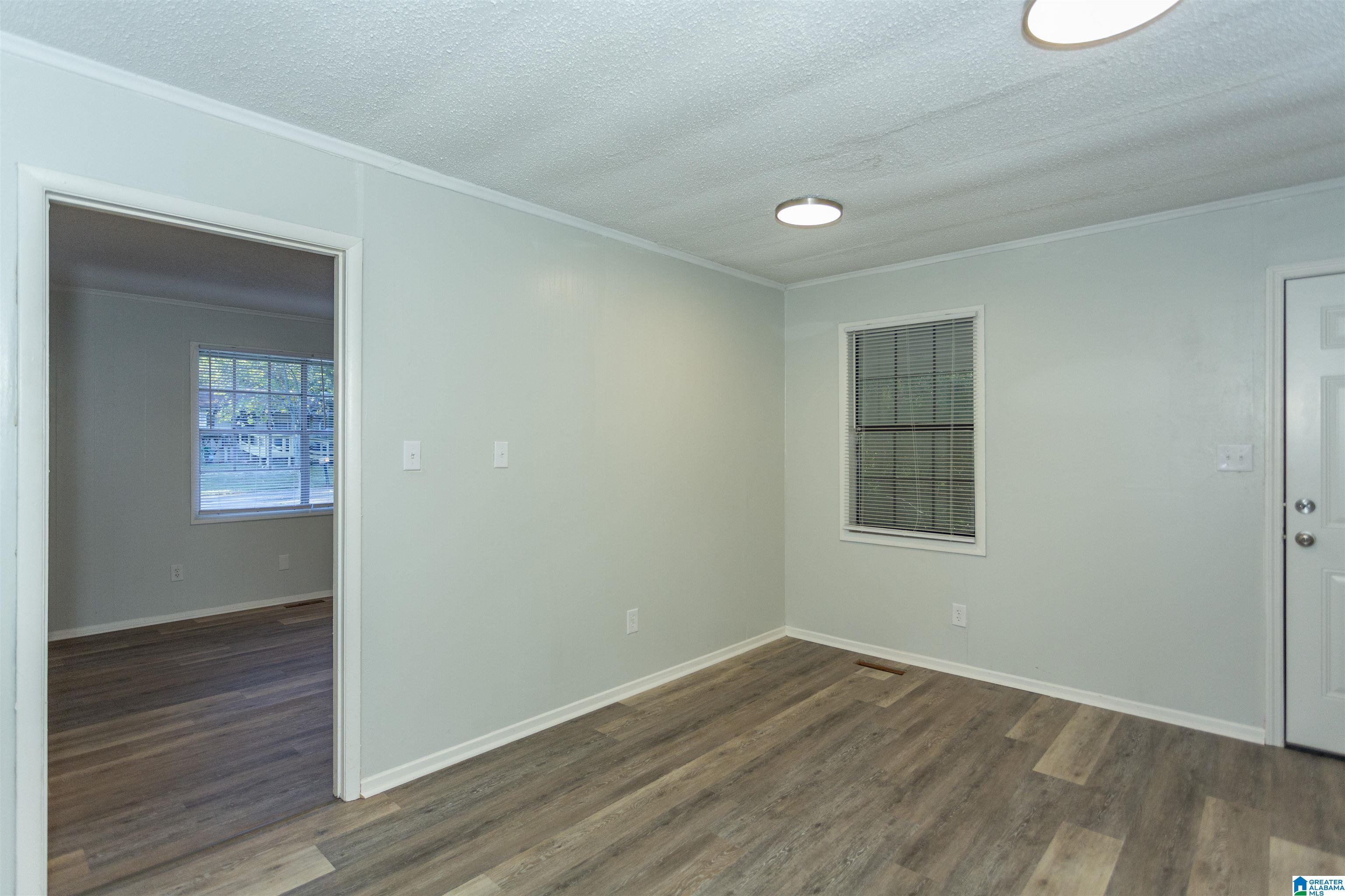 724 Illinois Road Birmingham, AL 35221 - Photo 16 of 33