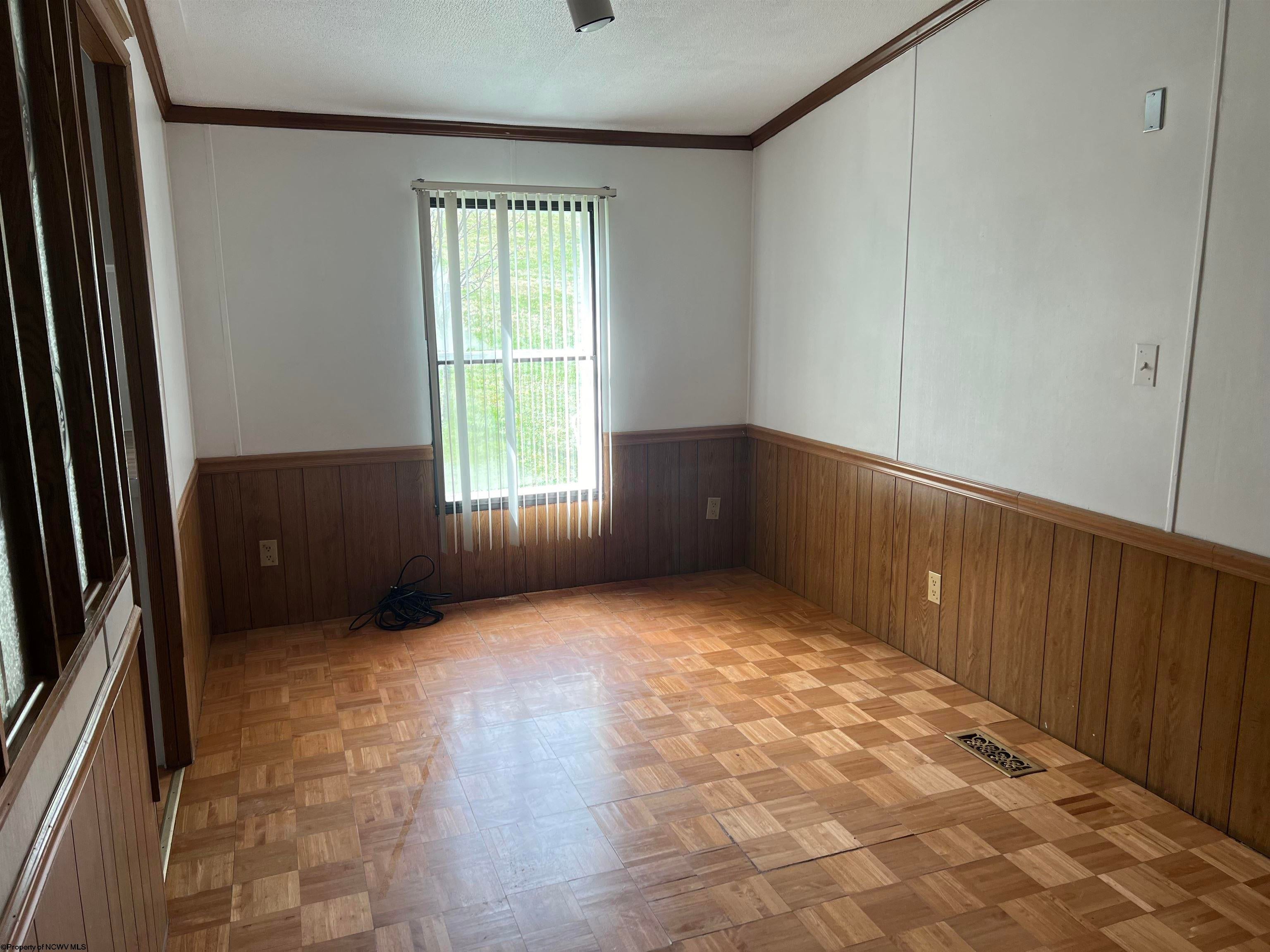 127 Lewellyn Road Morgantown, WV 26508 - Photo 11 of 32 Gallery Image 11