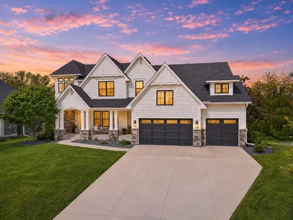 $2,095,000 | 5860 Club Valley Road, Excelsior, MN 55331