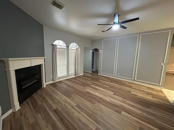 a view of a livingroom with a fireplace
