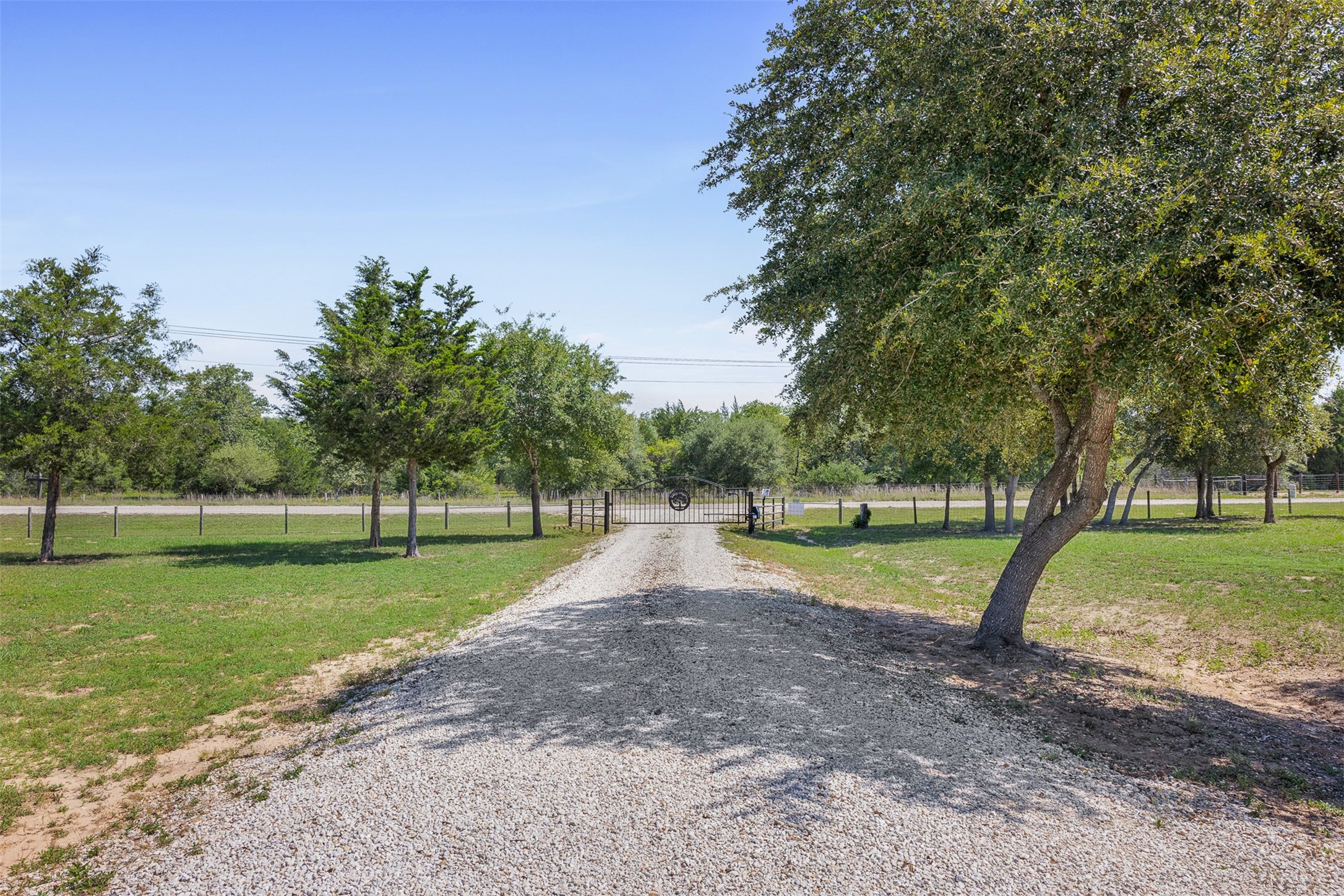 2215 Oak Ridge Road Weimar, TX 78962 - Photo 34 of 36
