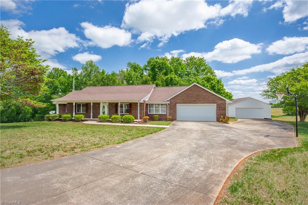350 Josey Road Statesville, NC 28625 - Photo 3 of 43