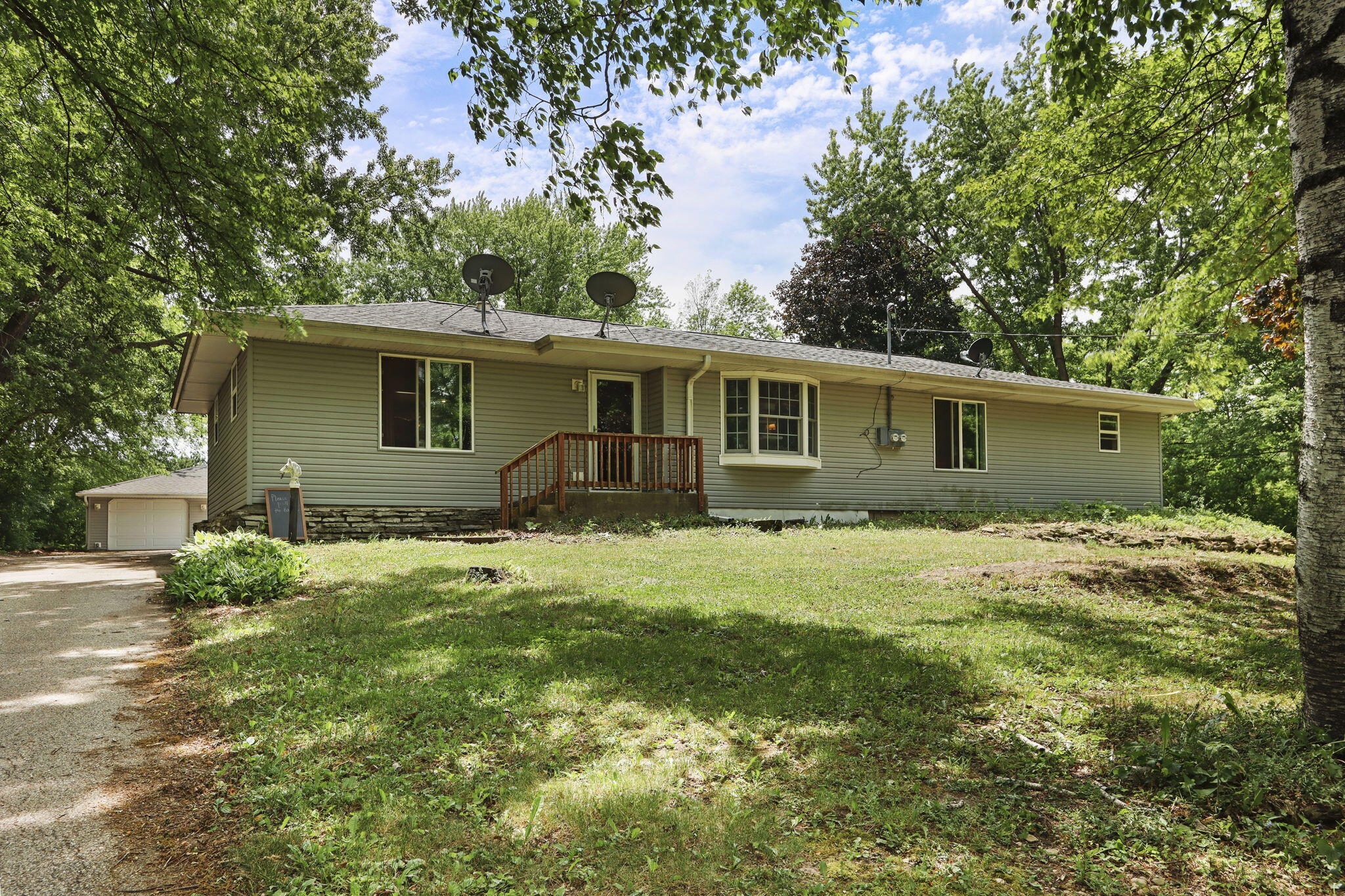 W8139 County Rd A Richmond, WI 53115 - Photo 2 of 23 Front