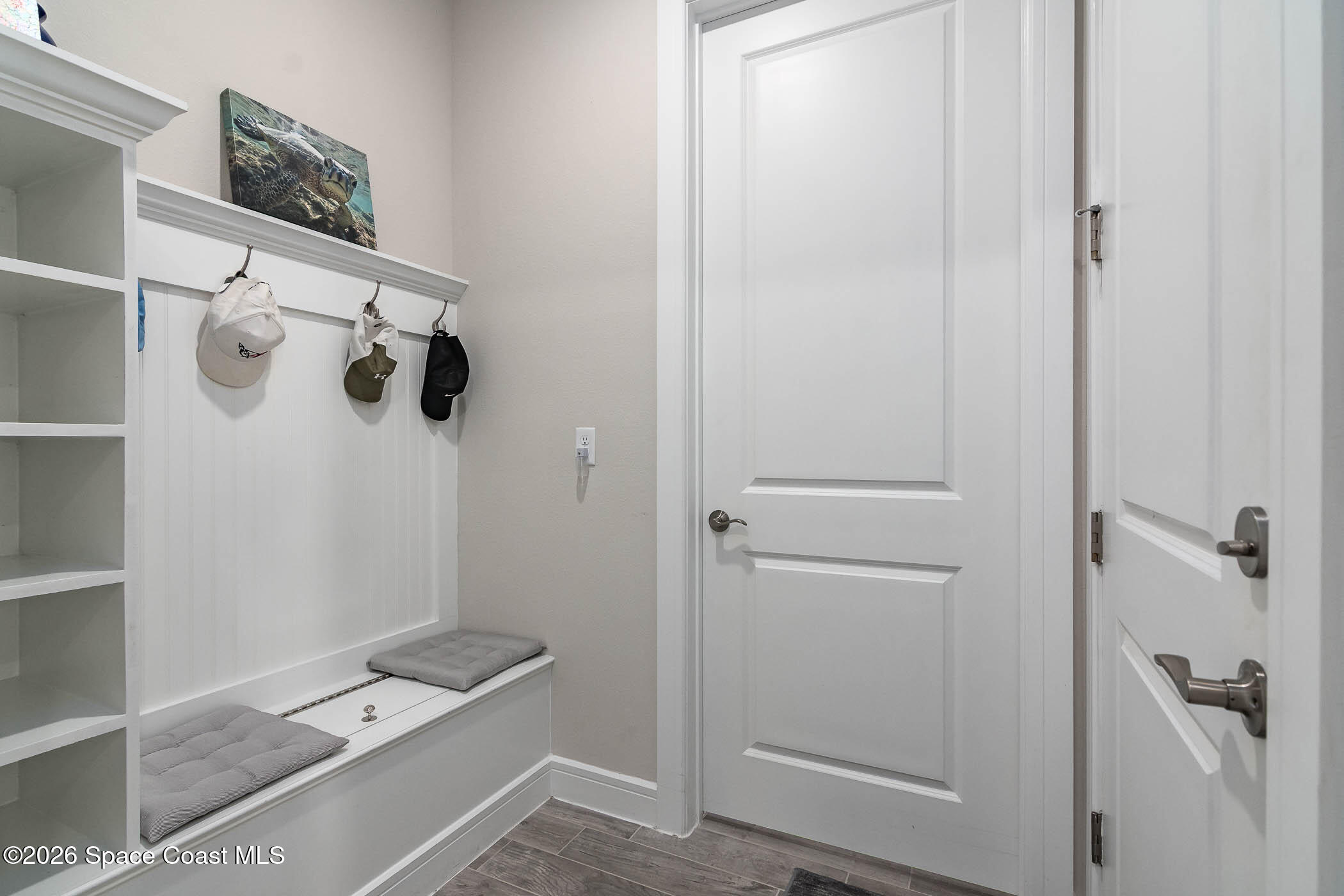 3032 Tidepool Place Melbourne, FL 32940 - Photo 8 of 67 Drop Zone Bench