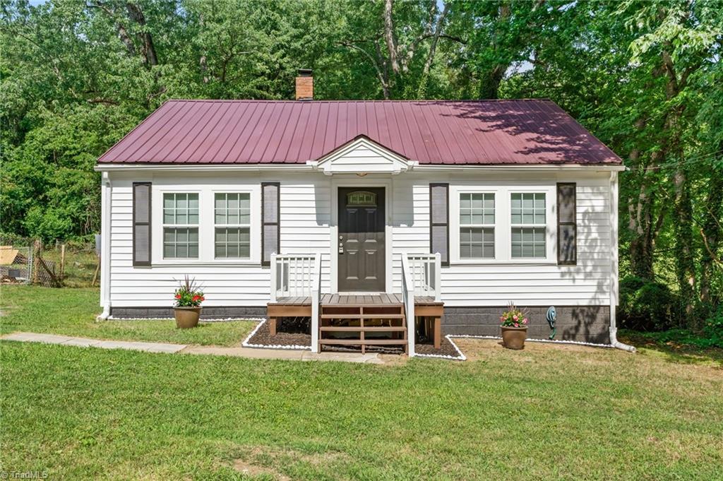 264 Beddington Street High Point, NC 27260 - Photo 1 of 29