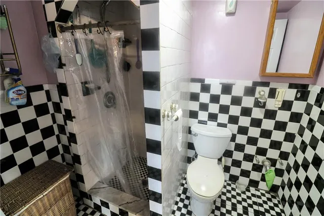 $1,699,999 | 1746 Anthony Avenue | Mount Hope