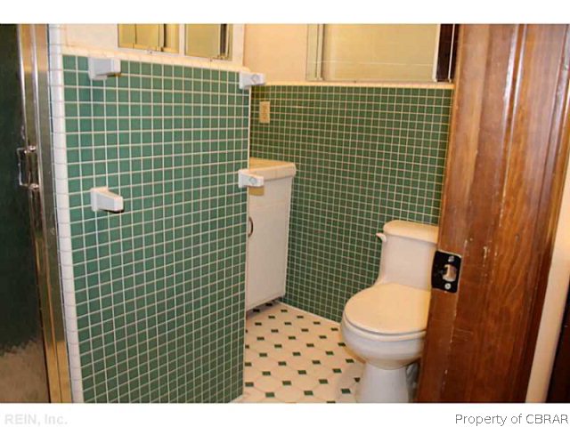 300 Brokenbridge Road Yorktown, VA 23692 - Photo 14 of 22 Gallery Image 14