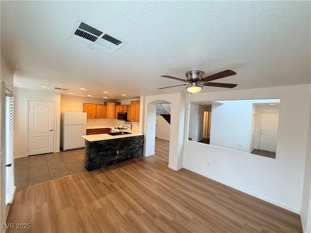 $1,950 | 7648 Concord Heights Street, Las Vegas, NV 89149