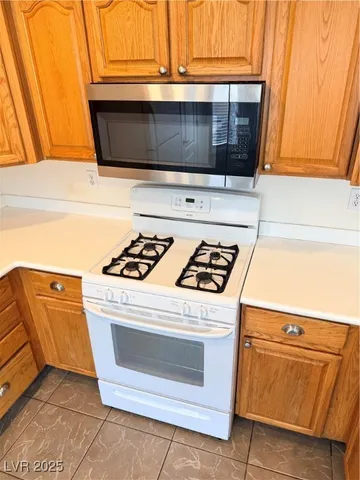 $1,950 | 7648 Concord Heights Street, Las Vegas, NV 89149