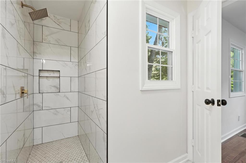 630 Spring Garden Circle High Point, NC 27260 - Photo 16 of 33 Gallery Image 16
