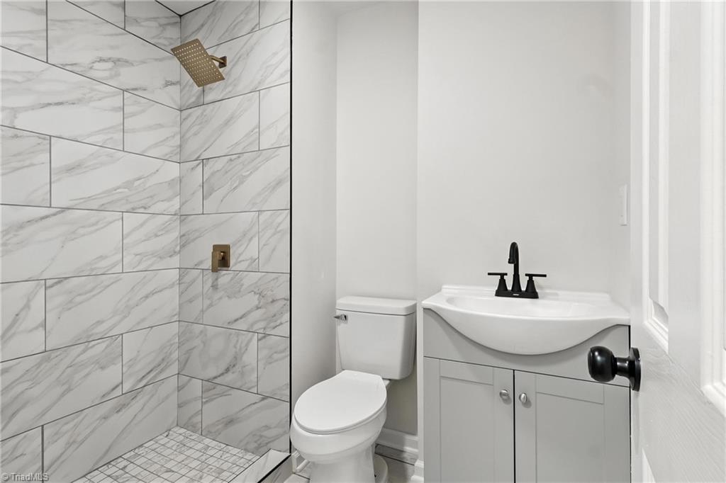 630 Spring Garden Circle High Point, NC 27260 - Photo 18 of 33 Gallery Image 18