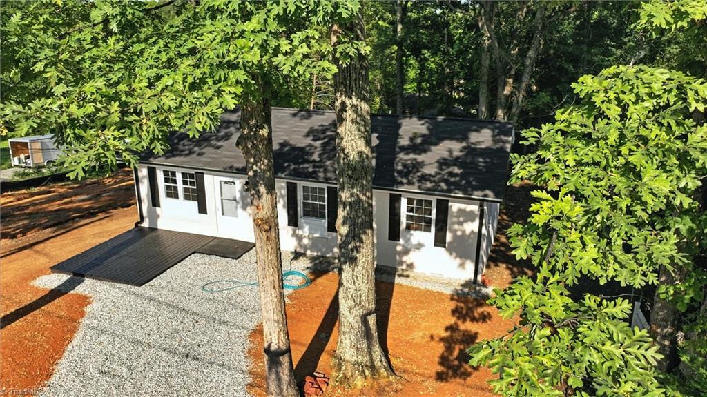 630 Spring Garden Circle High Point, NC 27260 - Photo 27 of 33 Gallery Image 27