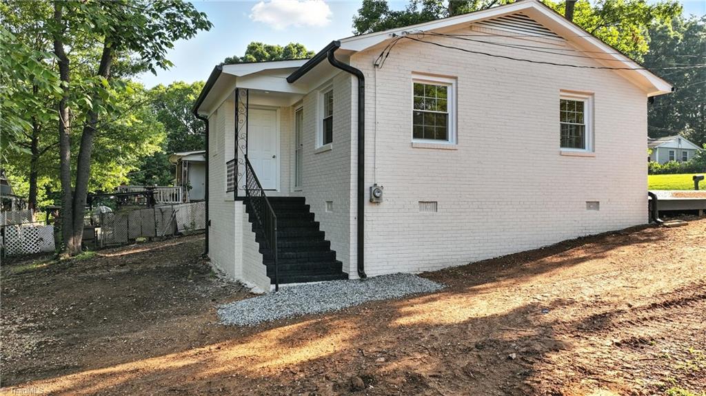 630 Spring Garden Circle High Point, NC 27260 - Photo 31 of 33 Gallery Image 31