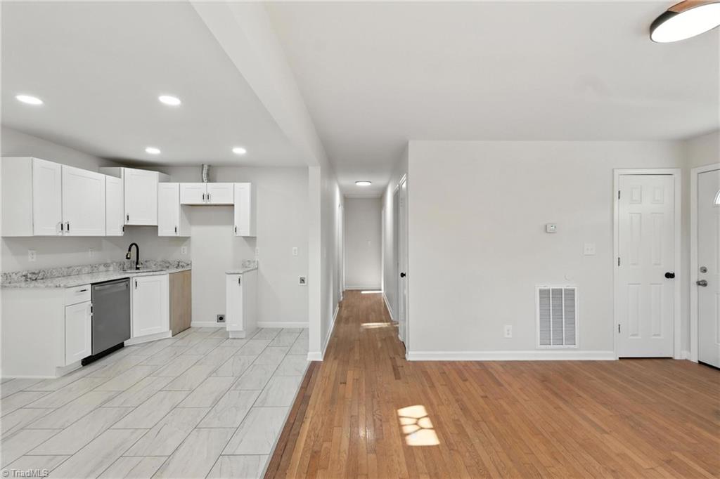 630 Spring Garden Circle High Point, NC 27260 - Photo 7 of 33 Gallery Image 7