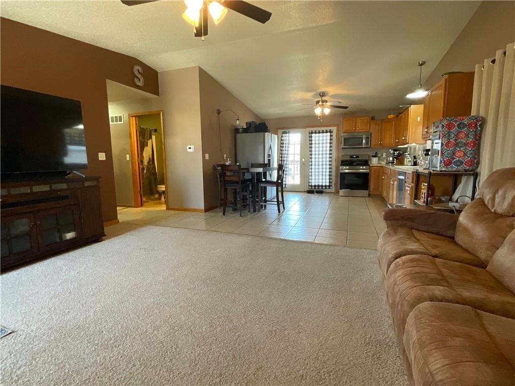 7250 Southeast Bobby Road Cameron, MO 64429 - Photo 10 of 34
