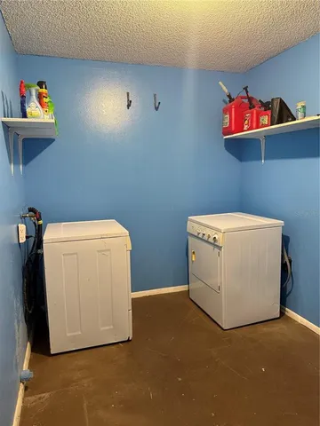 a view of a window in an empty room