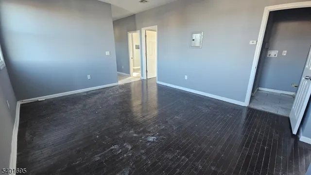 $2,600 | 426 South 9th Street, Newark, NJ 07103