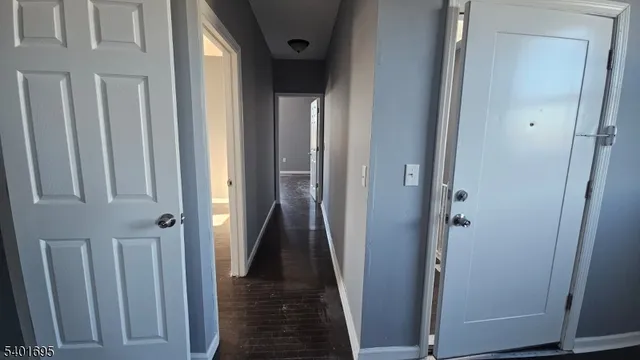 $2,600 | 426 South 9th Street, Newark, NJ 07103