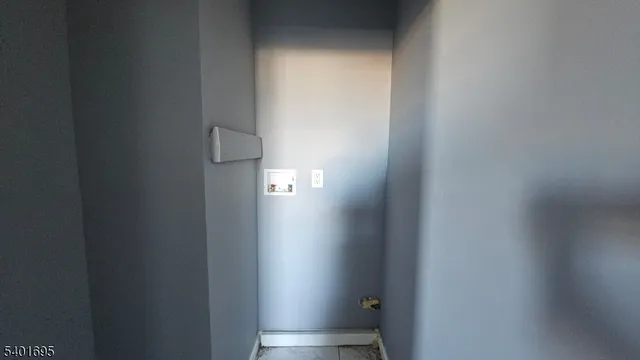 $2,600 | 426 South 9th Street, Newark, NJ 07103