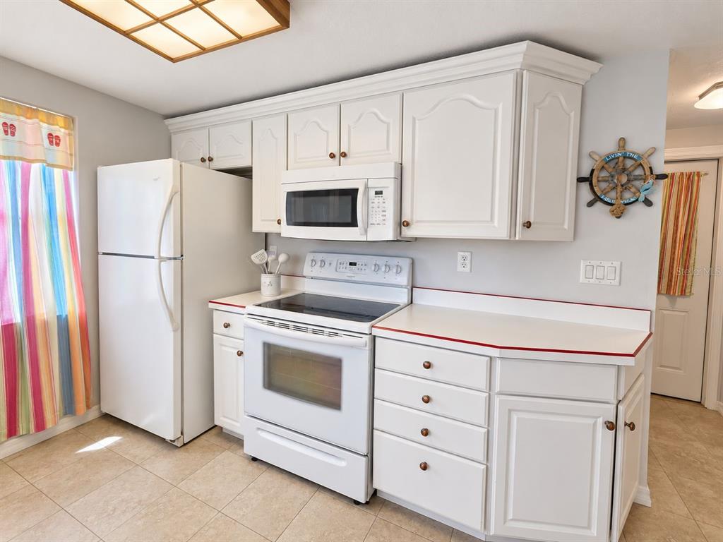 1954 Coolidge Road Holiday, FL 34691 - Photo 11 of 19 Gallery Image 11