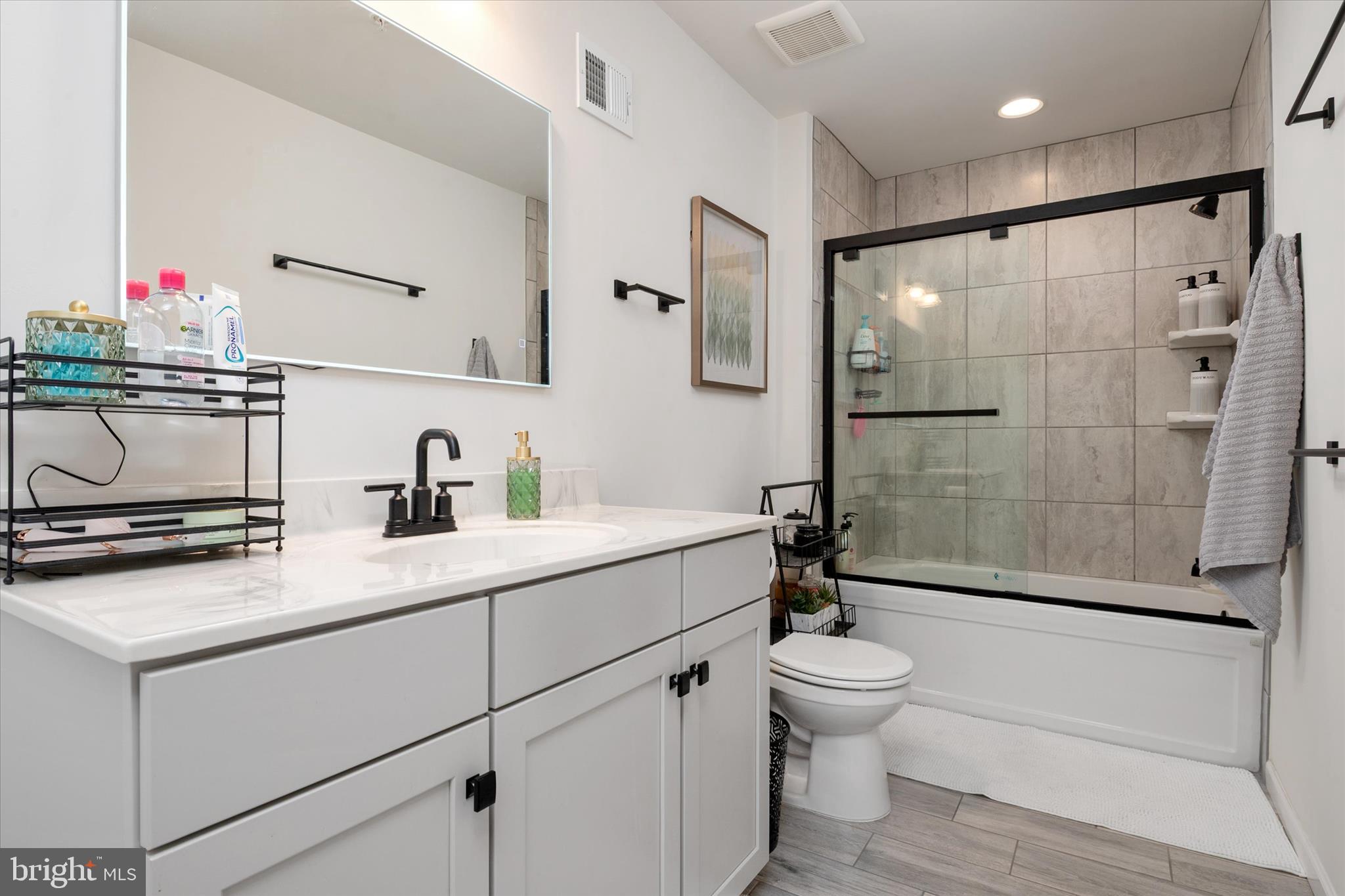 2767 Bluegrass Way Frederick, MD 21702 - Photo 28 of 57 Ensuite Bathroom