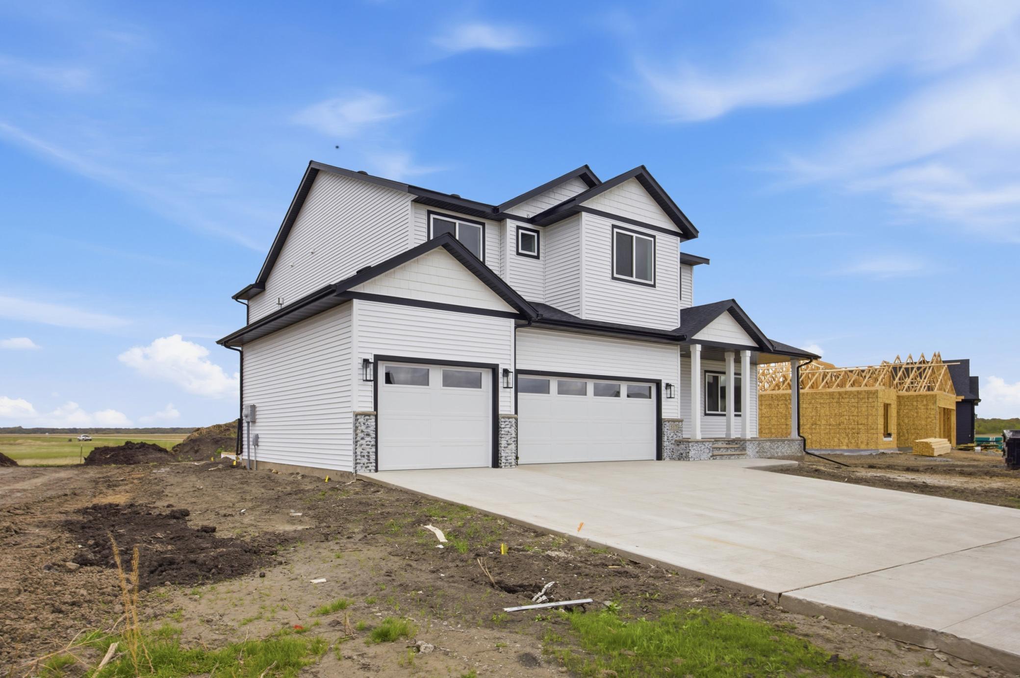 517 Prairie Parkway Kindred, ND 58051 - Photo 2 of 63