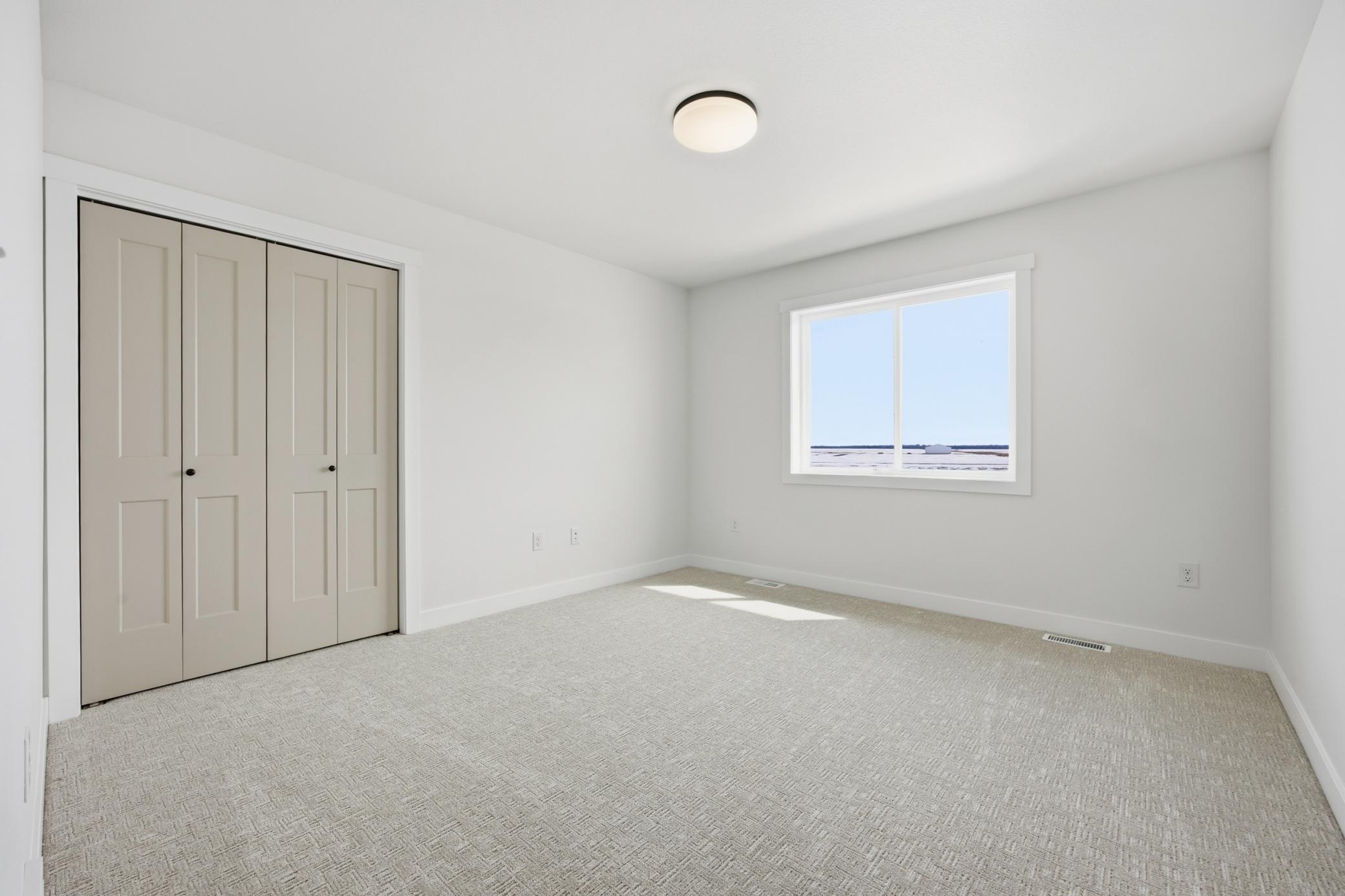 517 Prairie Parkway Kindred, ND 58051 - Photo 33 of 57