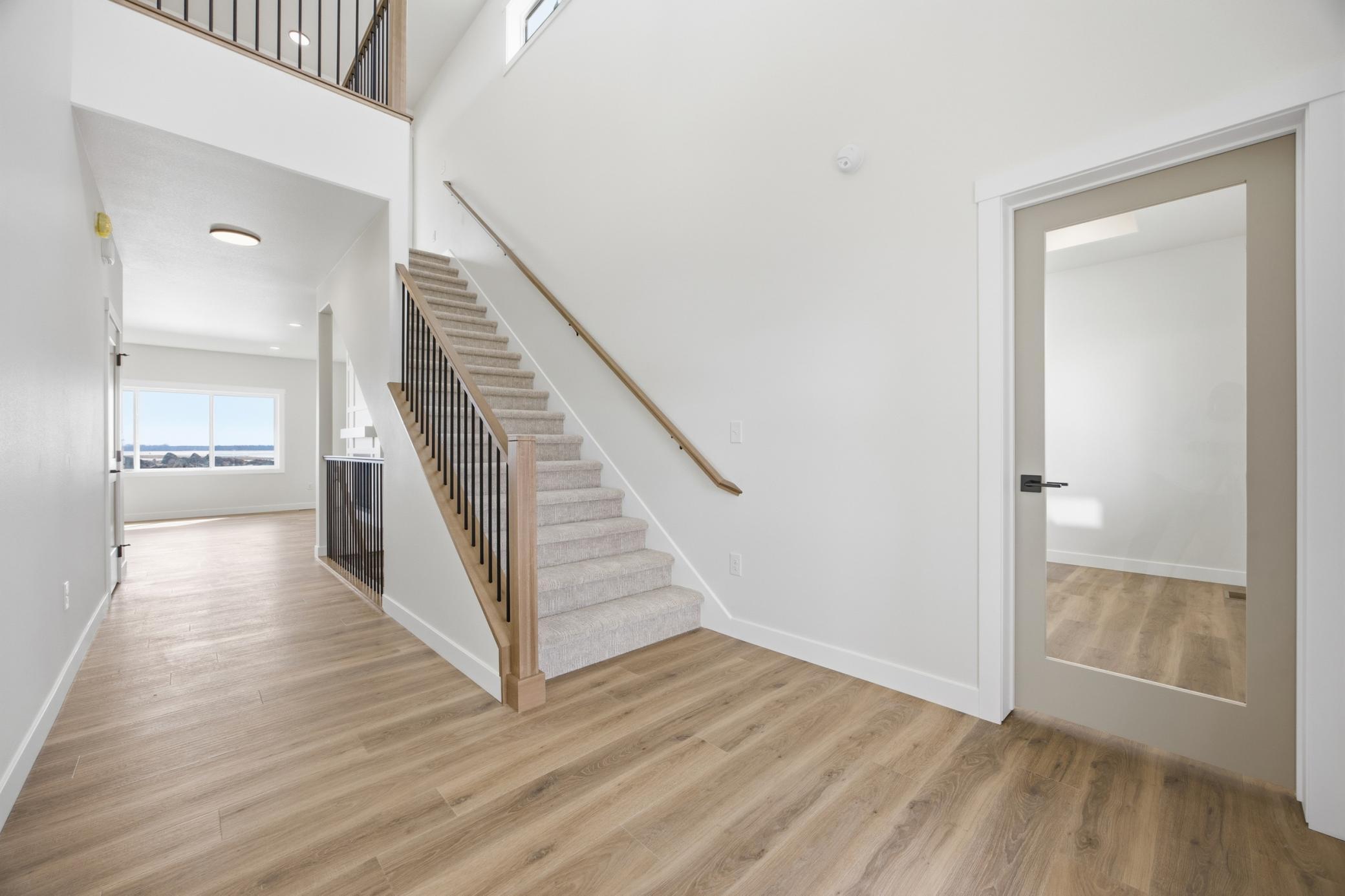 517 Prairie Parkway Kindred, ND 58051 - Photo 5 of 57