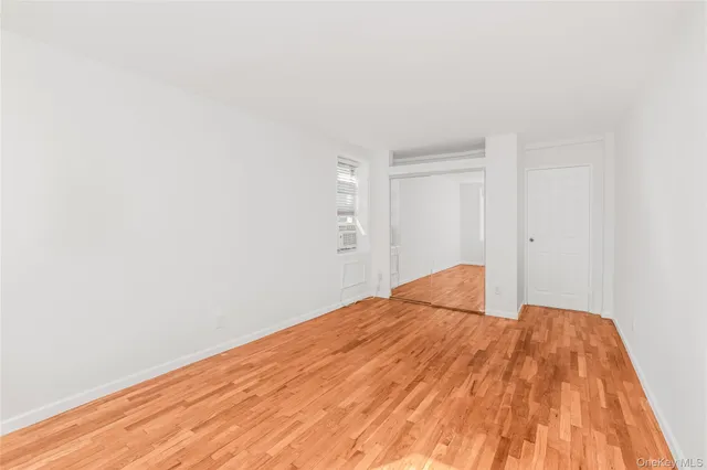 $159,000 | 679 Warburton Avenue, Unit 2R, Yonkers, NY 10701