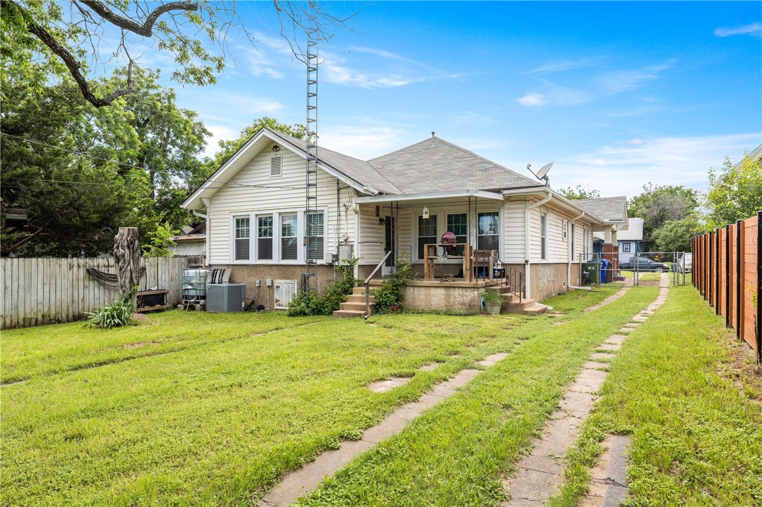 2016 Gorman Avenue Waco, TX 76707 - Photo 35 of 37 a view of a house with a patio