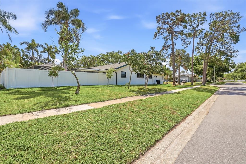 2644 Pebble Beach Drive Clearwater, FL 33761 - Photo 45 of 50