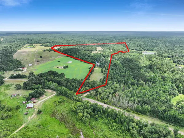 $1,300,000 | 8323 County Road 292, Buffalo, TX 75831