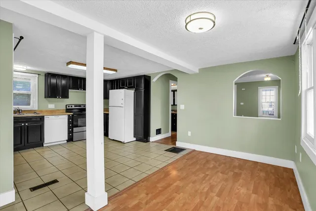 $119,900 | 107 Byron Street, Sidney, IL 61877